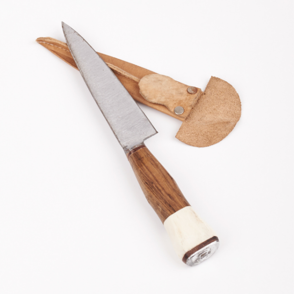 Cuchillo artesanal 14 CM I acero al carbono - Imagen 3